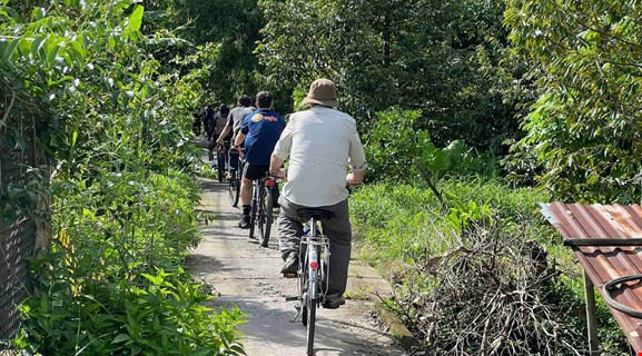FLOATING MARKET & FRUIT GARDEN & CYCLING