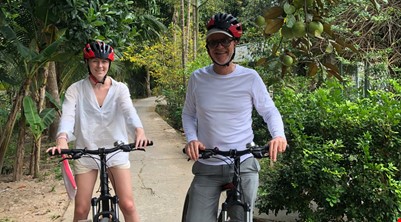 SIGHTSEEING CAN THO BY BIKE